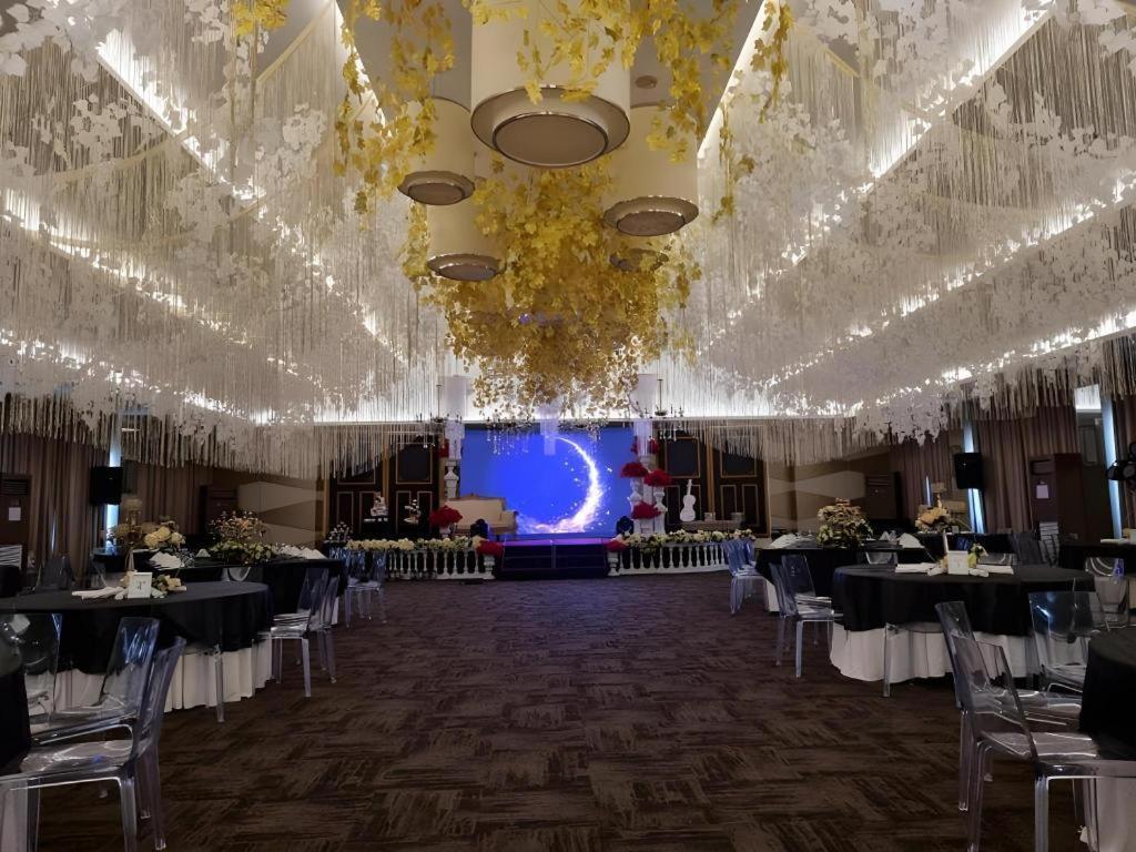 District 21 Hotel Iloilo Extérieur photo
