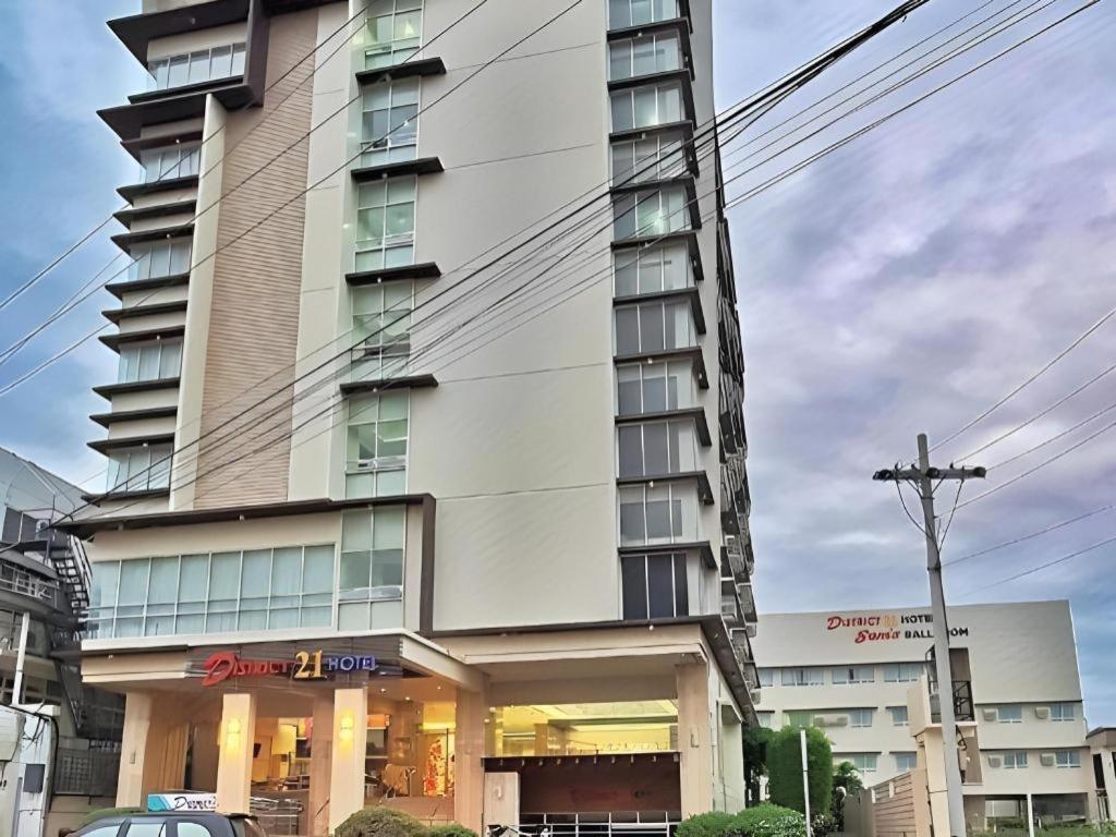 District 21 Hotel Iloilo Extérieur photo