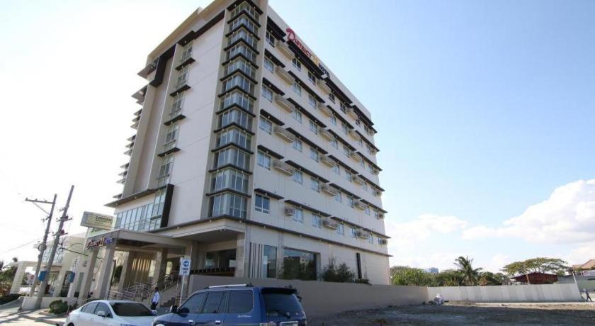 District 21 Hotel Iloilo Extérieur photo