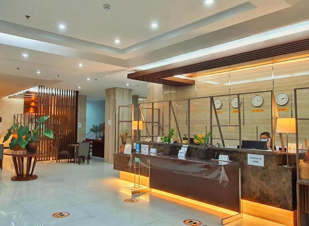 District 21 Hotel Iloilo Extérieur photo